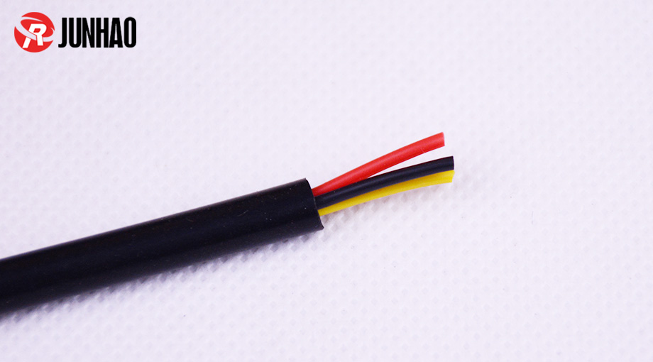 6 mm black 3 core plug cable